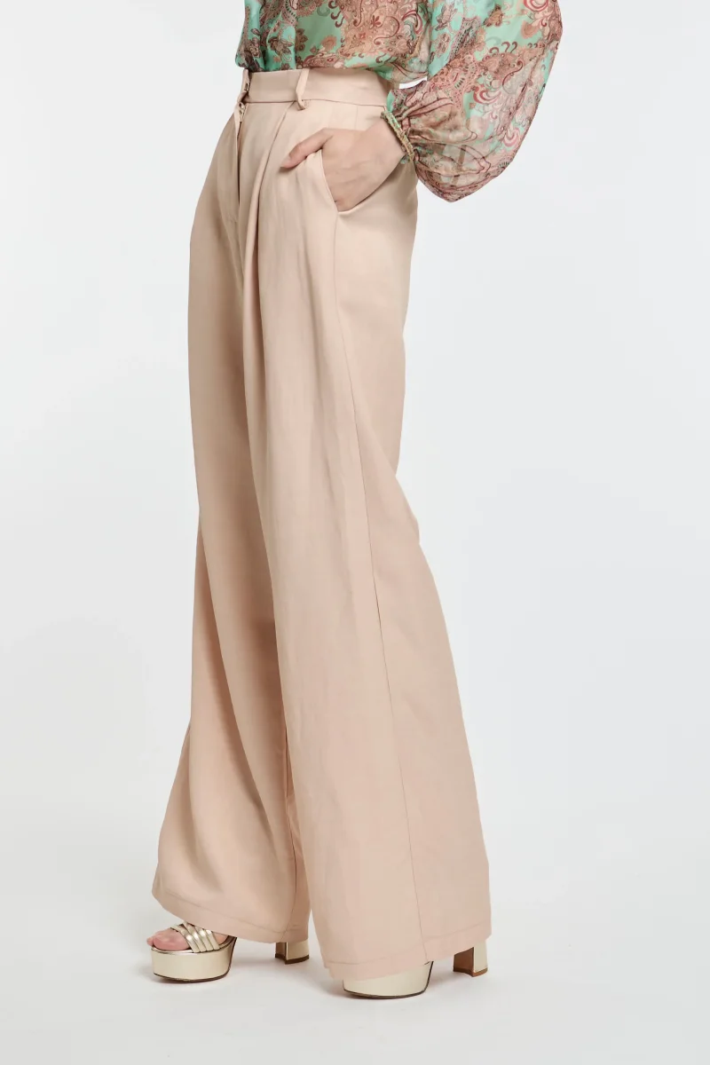 Pantalone ampio Kaos in viscosa e lino con pinces - immagine 4