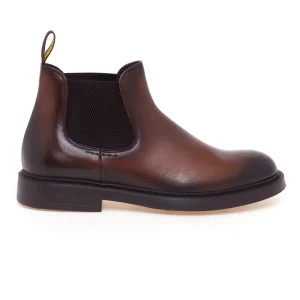 Chelsea boot Doucal's in pelle anticata con suola in gomma light