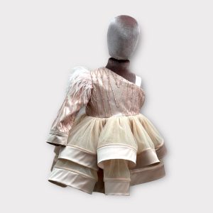 Abito pizzo rombi e balze in tulle