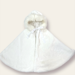 Mantella in  pelliccia con cappello bordino con il pelo