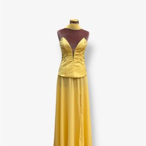 Abito elegante dallo stile raffinato in giallo paglierino